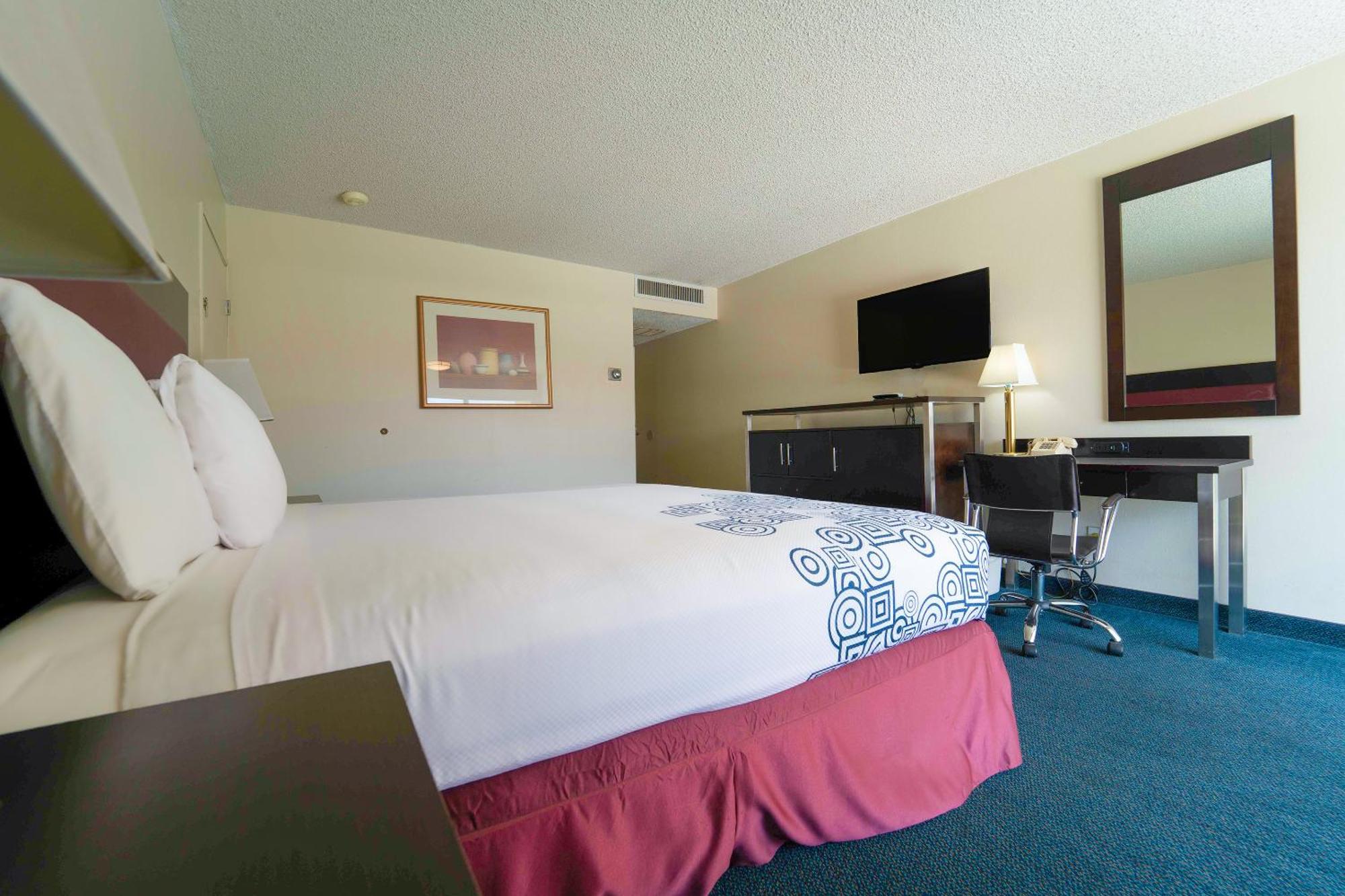 Royal Plaza Inn Indio Dış mekan fotoğraf