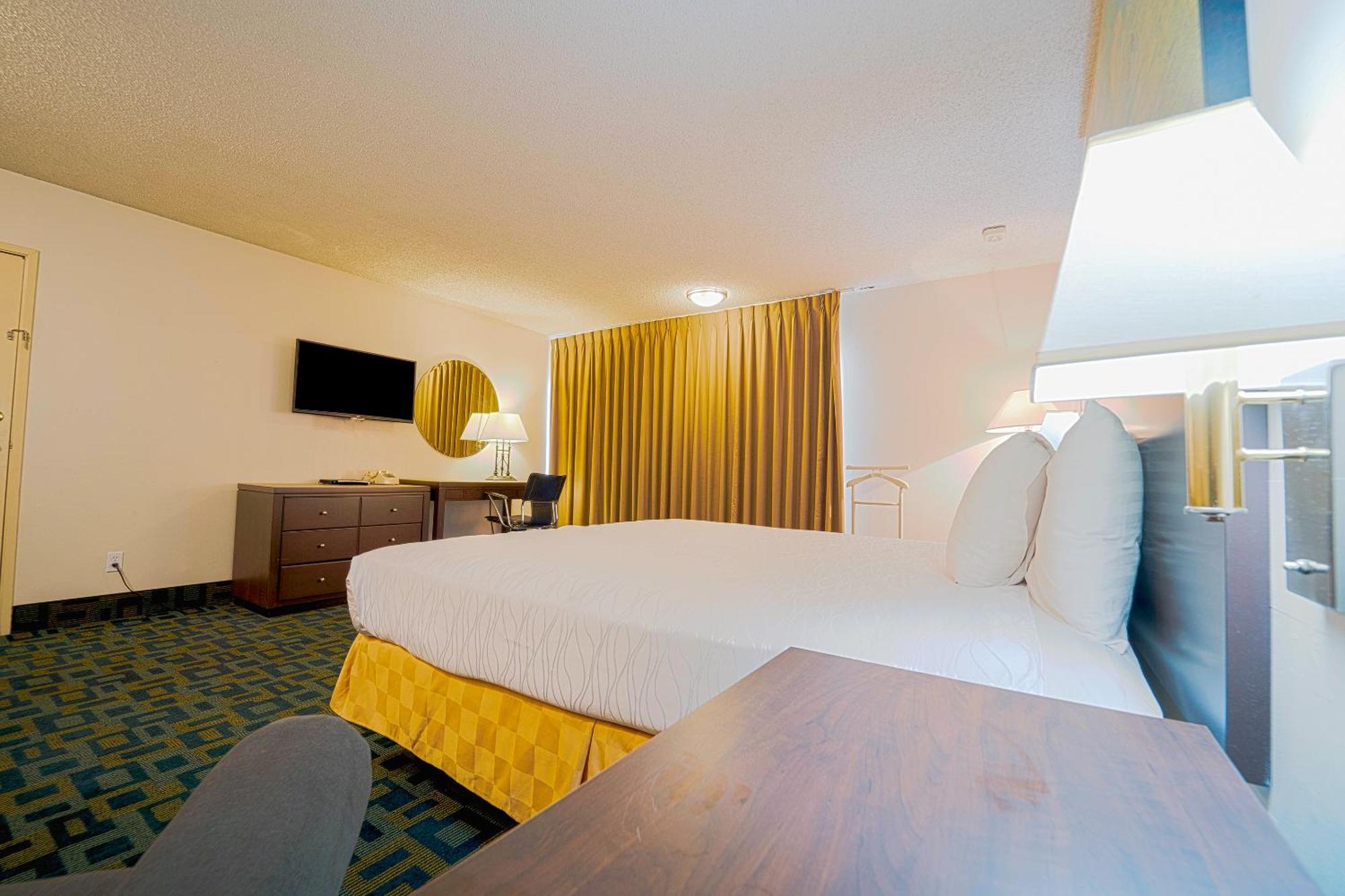 Royal Plaza Inn Indio Dış mekan fotoğraf