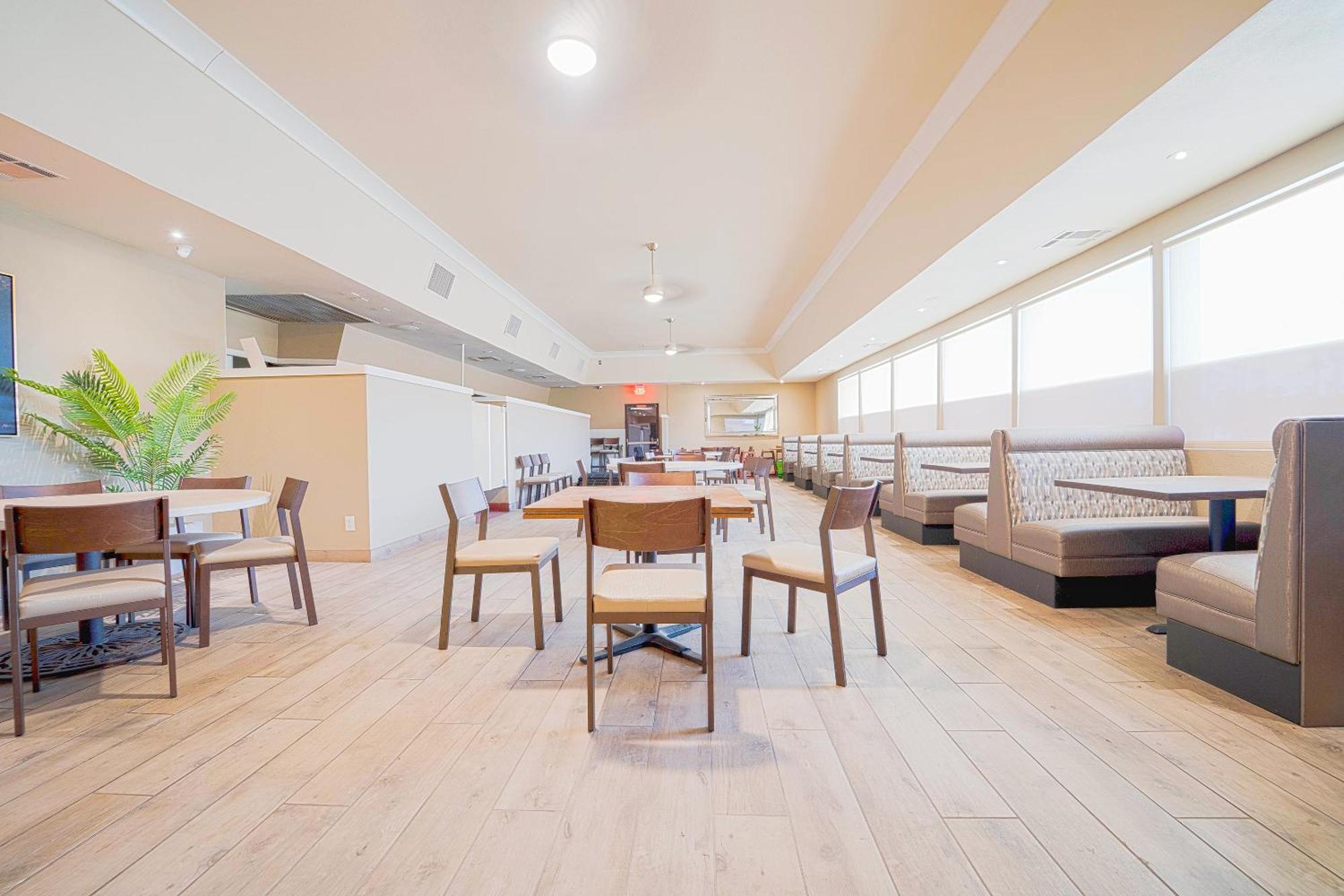 Royal Plaza Inn Indio Dış mekan fotoğraf